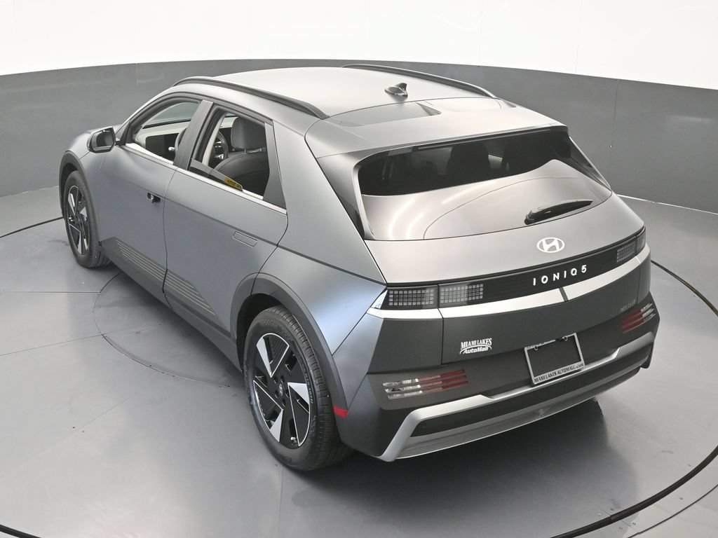 Used 2025 Hyundai Ioniq 5 SEL RWD image 57