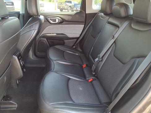 Used 2022 Jeep Compass Latitude AWD/4WD image 9