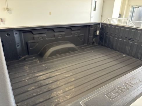 Used 2021 GMC Sierra 2500 Denali w/ Denali Ultimate Package AWD/4WD image 17