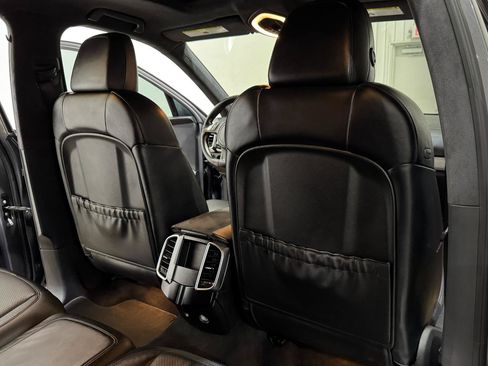 Used 2014 Porsche Cayenne GTS AWD/4WD image 17