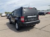 Used 2011 Jeep Liberty Limited w/ Comfort/Convenience Group image 4