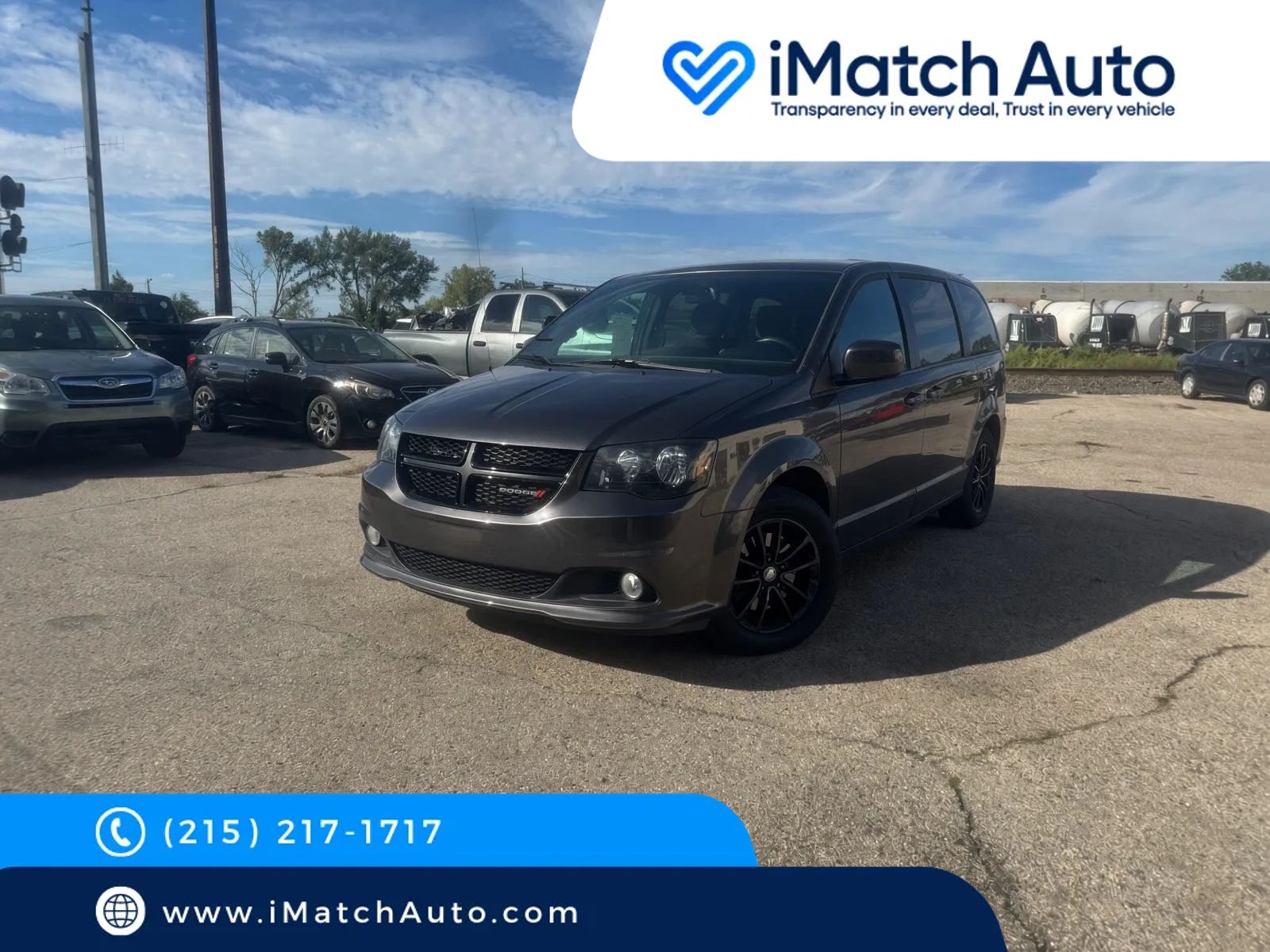 Used 2018 Dodge Grand Caravan SE FWD image 1