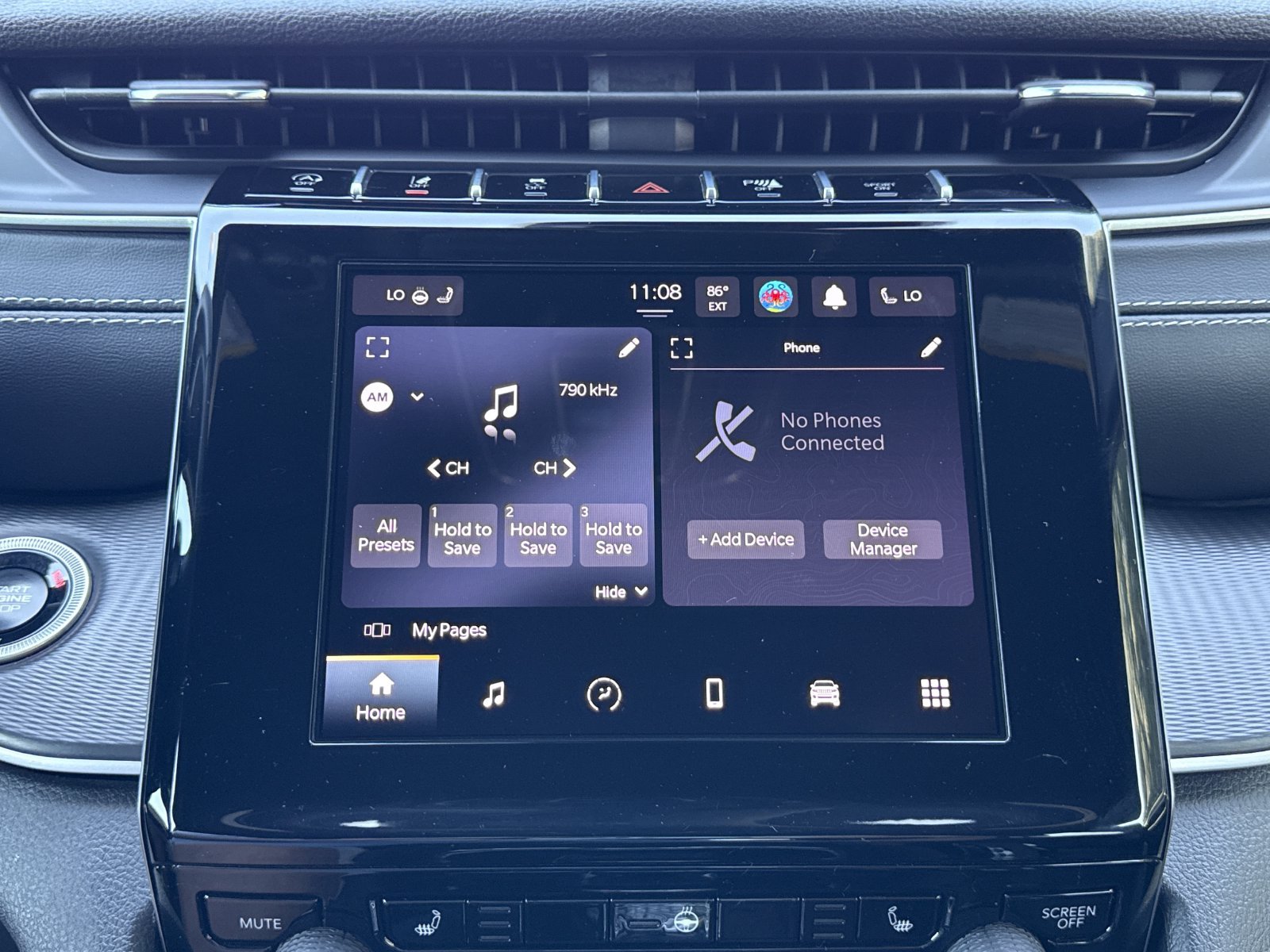 Used 2024 Jeep Grand Cherokee L Laredo AWD/4WD image 24