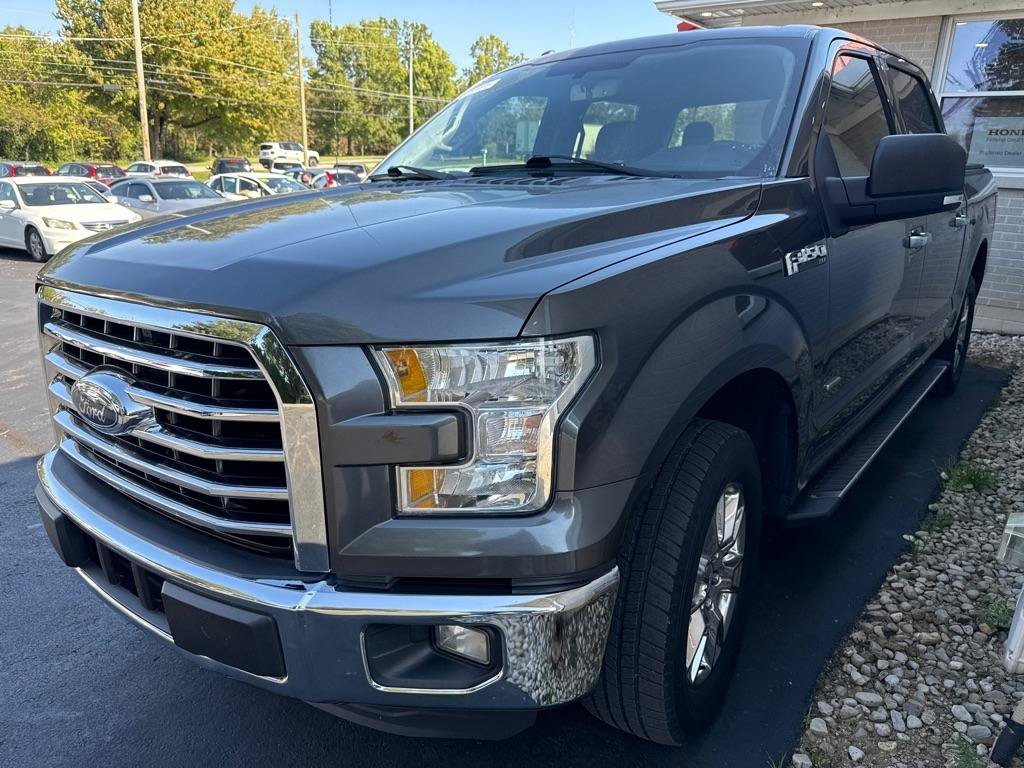 Used 2015 Ford F150 XLT w/ Equipment Group 301A Mid RWD image 4
