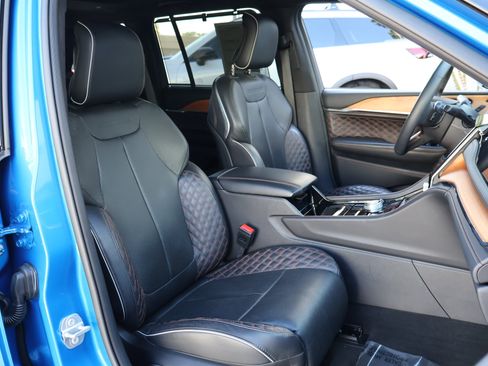 Used 2023 Jeep Grand Cherokee Summit image 22