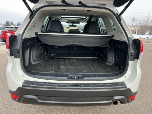 Used 2023 Subaru Forester Limited image 20