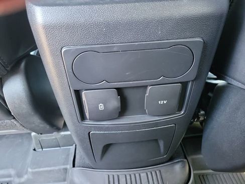 Certified 2023 Ford Explorer XLT w/ Equipment Group 202A AWD/4WD image 27
