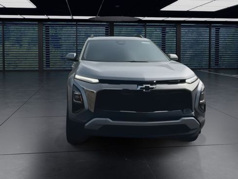 New 2026 Chevrolet Equinox ACTIV AWD/4WD image 9