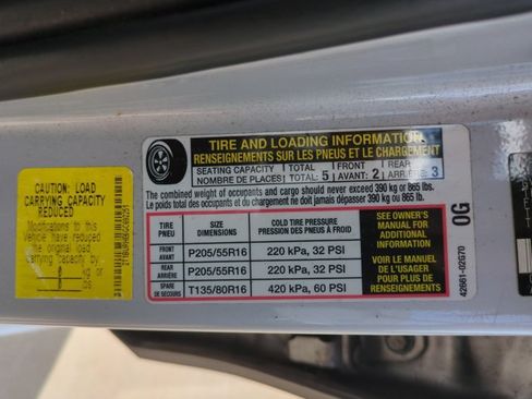 Used 2016 Toyota Corolla LE FWD image 14