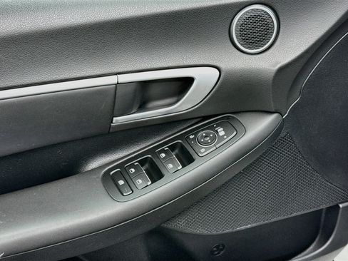 Used 2025 Hyundai Sonata SEL FWD image 15