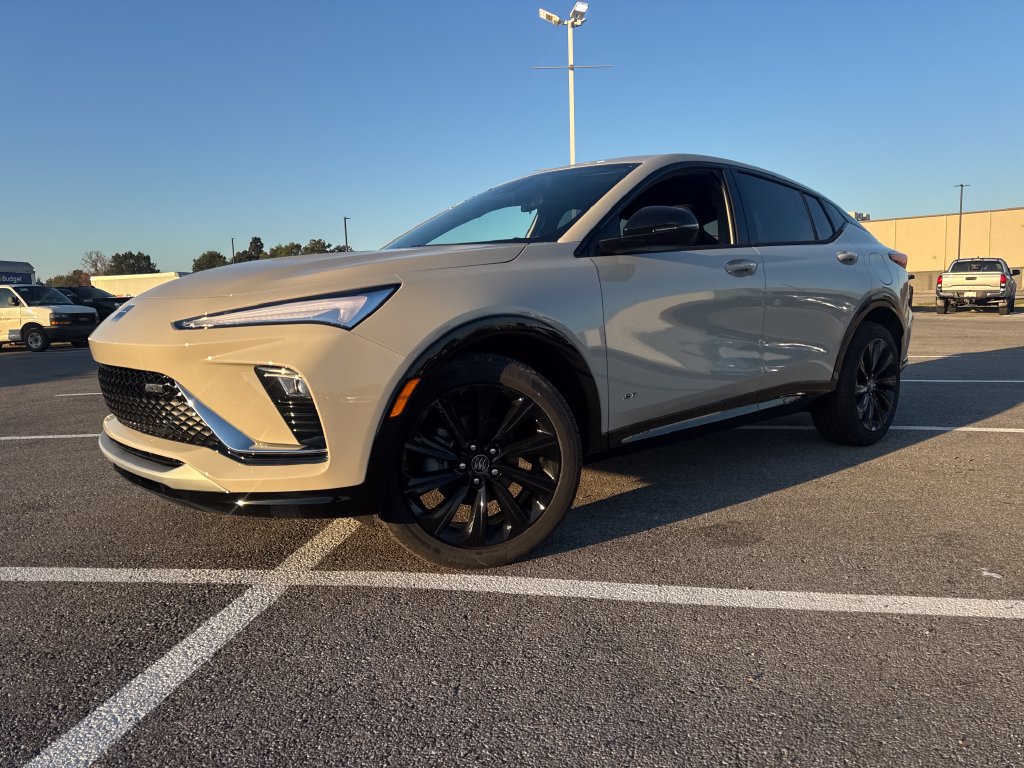 New 2026 Buick Envista Sport Touring w/ Studio Series FWD 360° Tour