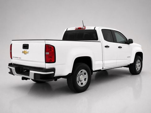Used 2017 Chevrolet Colorado W/T w/ WT Convenience Package RWD image 5