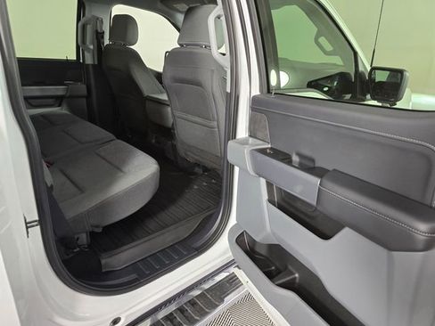 Used 2024 Ford F150 XLT AWD/4WD image 13