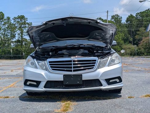 Used 2011 Mercedes-Benz E 350 4MATIC Sedan image 21