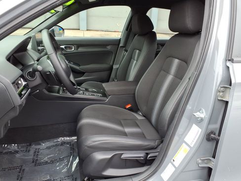 Used 2025 Honda Civic Sport image 10