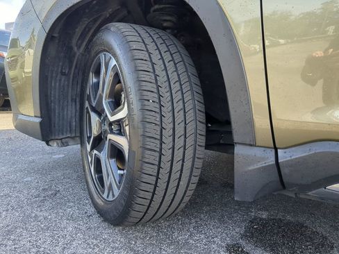 Used 2023 Subaru Ascent Limited AWD/4WD image 35