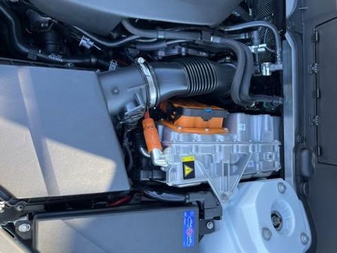 New 2025 Volvo XC90 T8 Plus w/ Protection Package Premier image 27