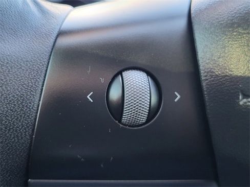 Used 2021 Tesla Model Y Long Range image 10