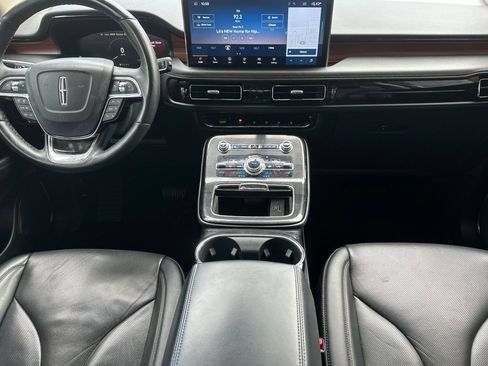 Used 2022 Lincoln Nautilus Reserve w/ Luxury Package FWD image 13