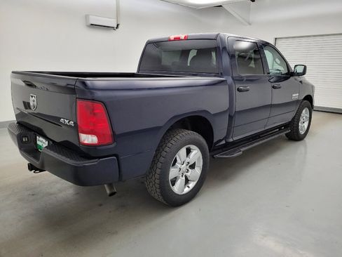 Used 2018 RAM 1500 Express w/ Express Value Package AWD/4WD image 10