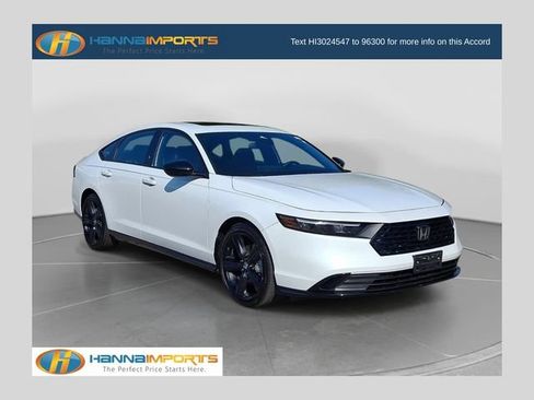 Used 2025 Honda Accord Sport image 1