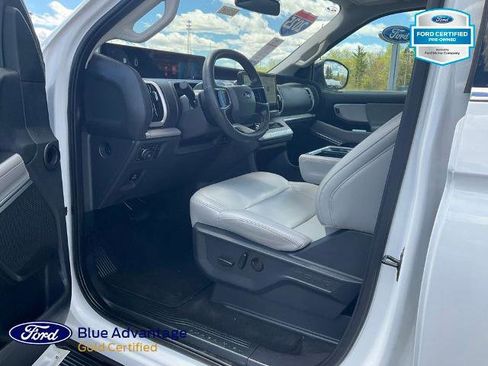 Certified 2025 Ford Expedition Max Active AWD/4WD image 4