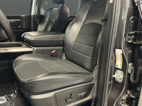 Used 2018 RAM 2500 Big Horn w/ Sport Appearance Group AWD/4WD image 9