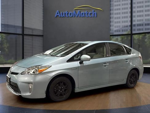 Used 2015 Toyota Prius Three image 5