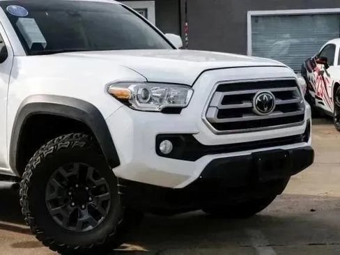 Used 2021 Toyota Tacoma SR5 w/ Trail Edition AWD/4WD image 10