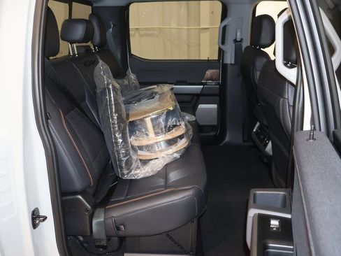 New 2025 Ford F350 Lariat w/ Lariat Ultimate Package image 15