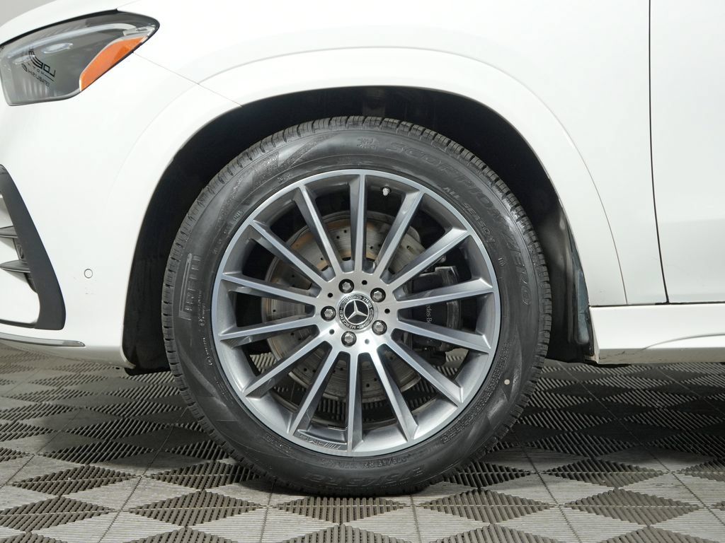 Used 2024 Mercedes-Benz GLE 450e 4MATIC image 9