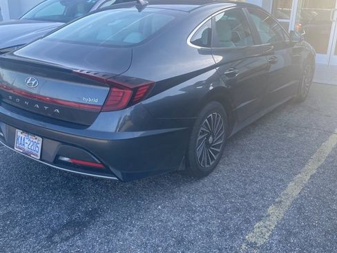 Used 2022 Hyundai Sonata SEL w/ Winter Weather Package image 3