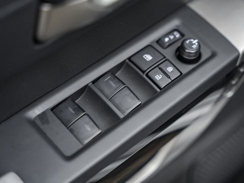 Used 2025 Toyota Tundra Limited image 41