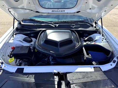 Used 2018 Dodge Challenger R/T image 14