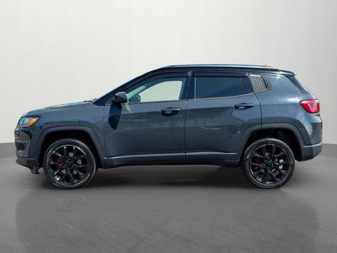 Used 2018 Jeep Compass Limited w/ Navigation Group AWD/4WD image 4