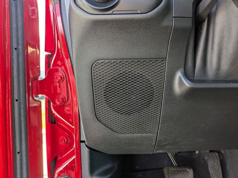 Used 2020 Jeep Gladiator Rubicon AWD/4WD image 15