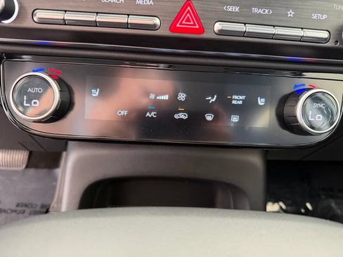Used 2026 Hyundai Palisade SEL FWD image 48
