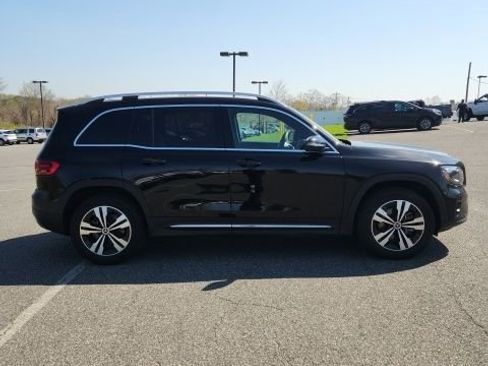 Used 2025 Mercedes-Benz GLB 250 image 8