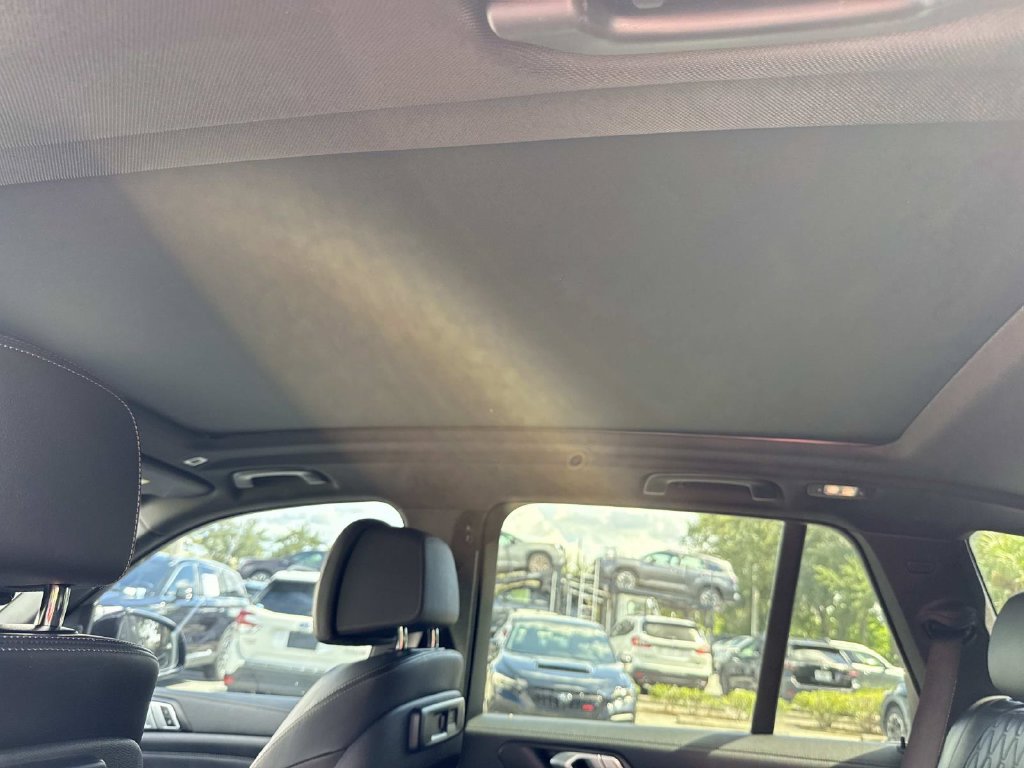Used 2022 BMW X5 sDrive40i w/ M Sport Package RWD image 16