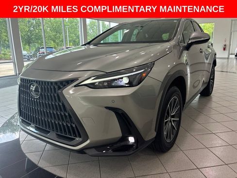Used 2025 Lexus NX 250 FWD w/ Towing Package (2000 Lbs) image 3