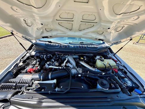 Used 2022 Ford F350 XL w/ Power Equipment Group AWD/4WD image 12