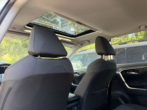 Used 2025 Toyota RAV4 XLE w/ Convenience Package image 29