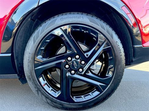 Used 2025 Chevrolet Equinox EV RS image 26