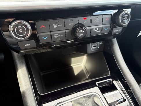 New 2026 Jeep Compass Limited AWD/4WD image 29
