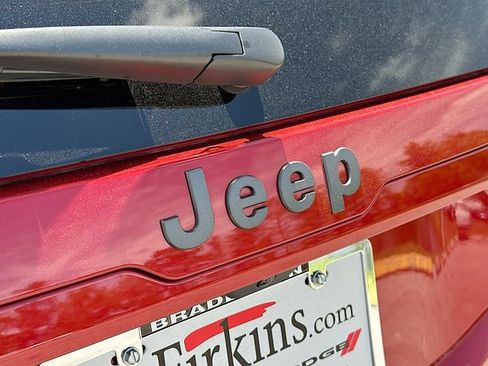 New 2026 Jeep Cherokee Laredo AWD/4WD image 19