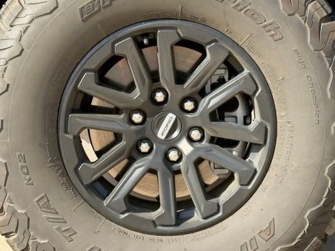 Used 2025 Ford F150 Raptor AWD/4WD image 5