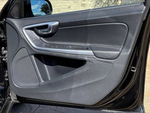 Used 2015 Volvo S60 T5 Premier image 27