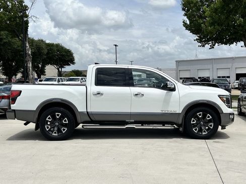 Used 2023 Nissan Titan Platinum Reserve w/ Moonroof Package RWD image 3