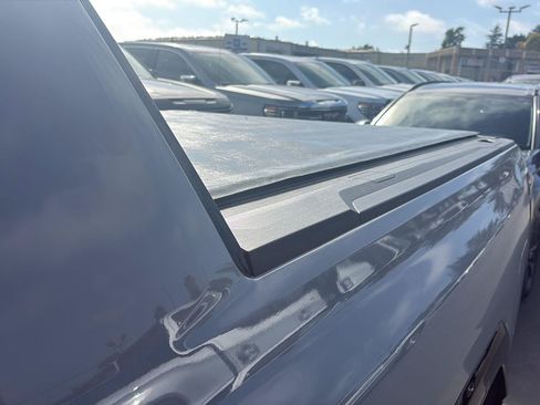 Used 2024 GMC Sierra EV Denali AWD/4WD image 10