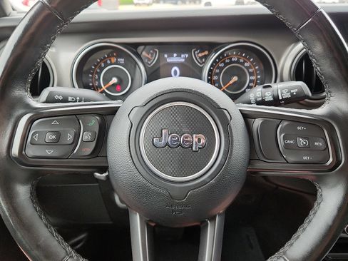 Used 2022 Jeep Wrangler Unlimited Sport AWD/4WD image 25